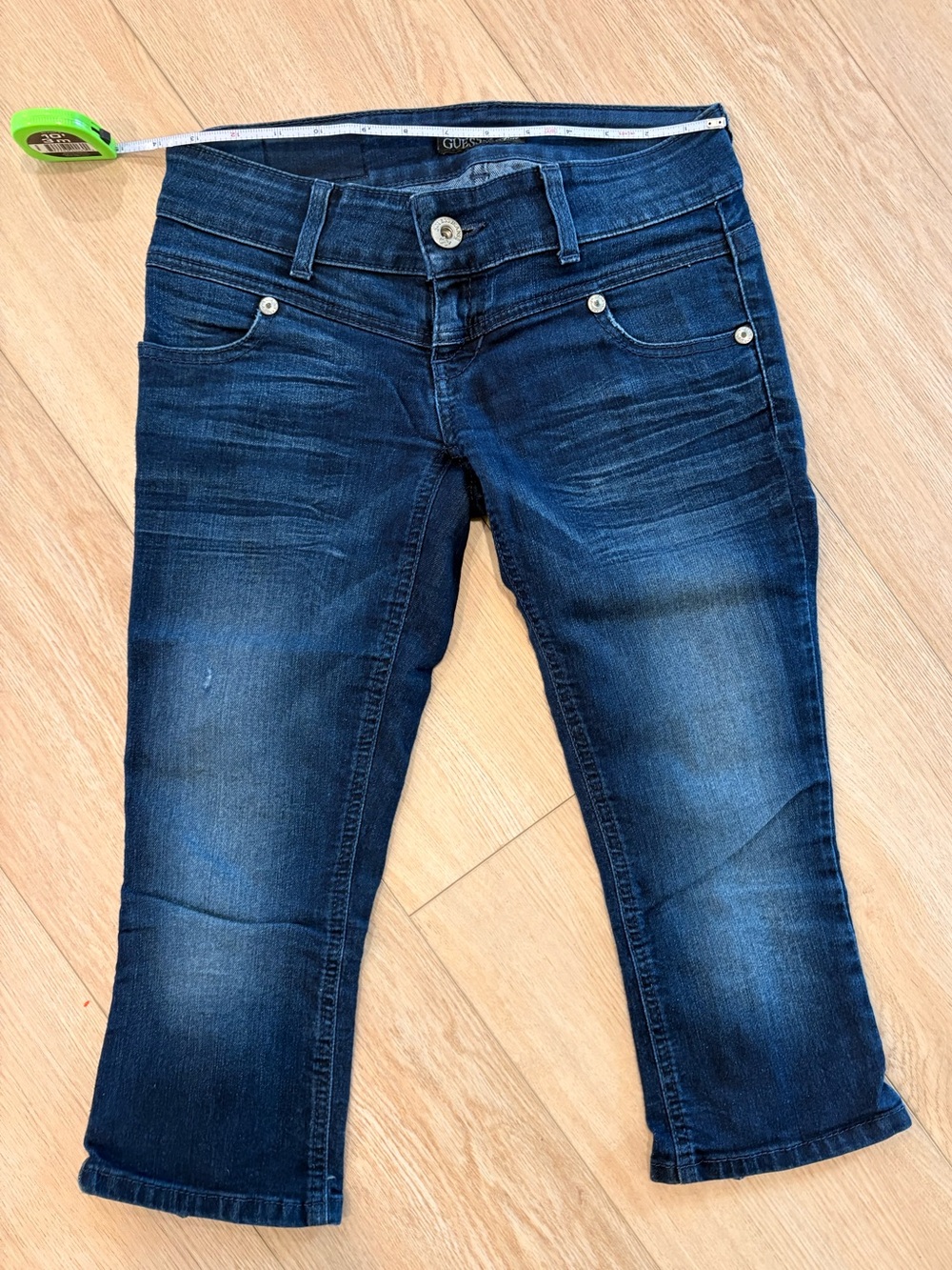 Guess Y2K Low Rise Capri jeans